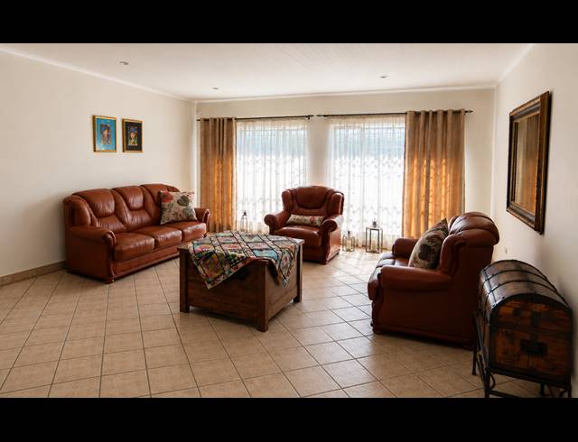 3 BEDROOM HOUSE FOR SALE IN THREE RIVERS